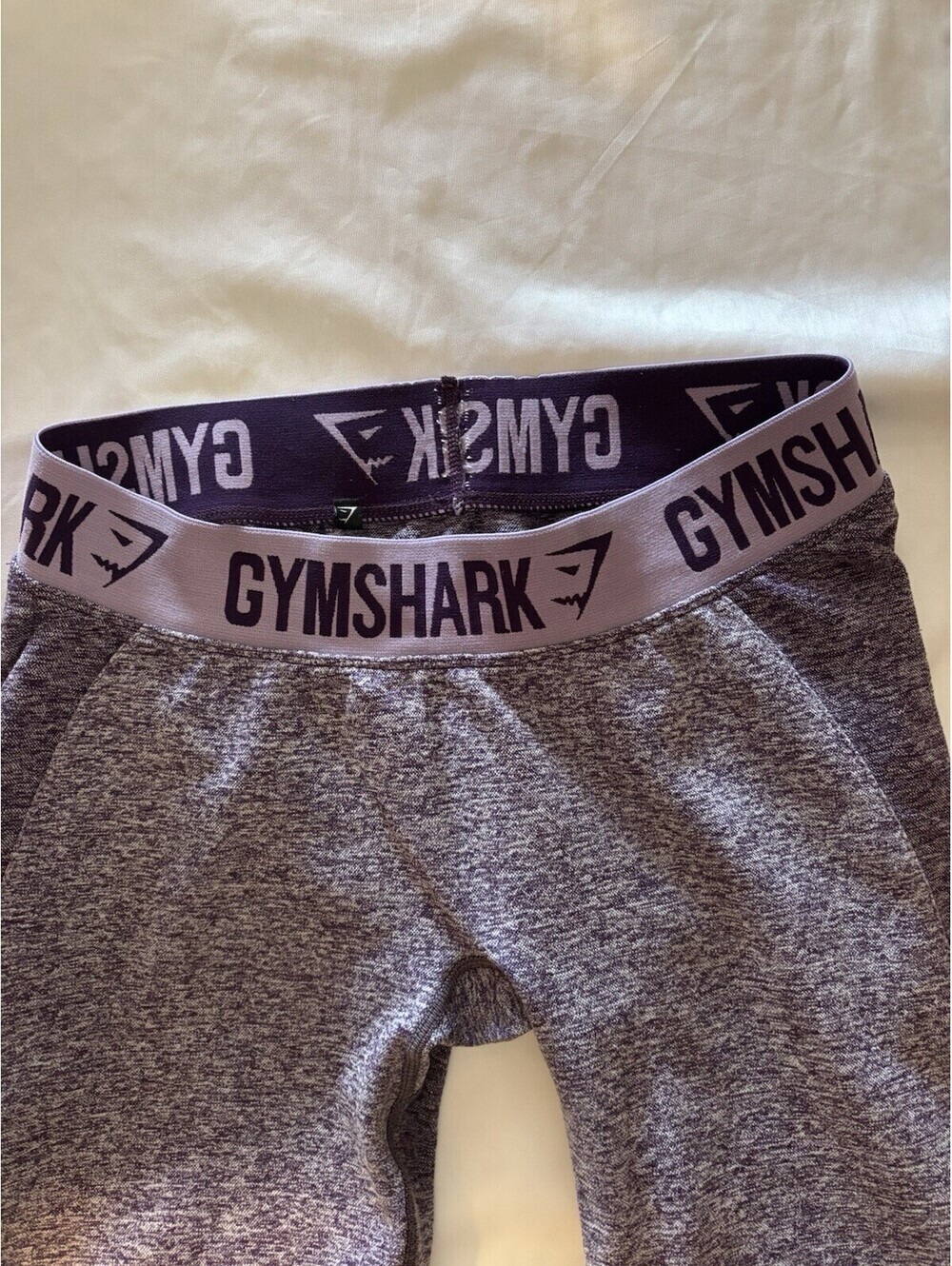 GYMSHARK Women Leggings (M)